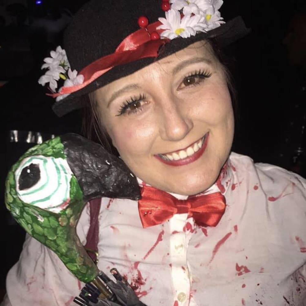 Meet your Posher, Mikaela